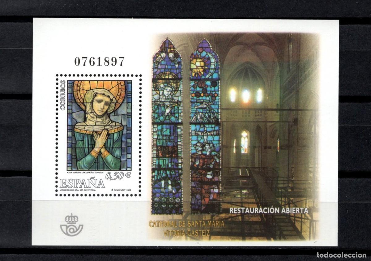 Sellos: Sello nuevo. Arte Espa&ntilde;ol. Nave y Vidrieras C. de Vitoria. 29 Noviembre 2002. Edifil SH 3954.