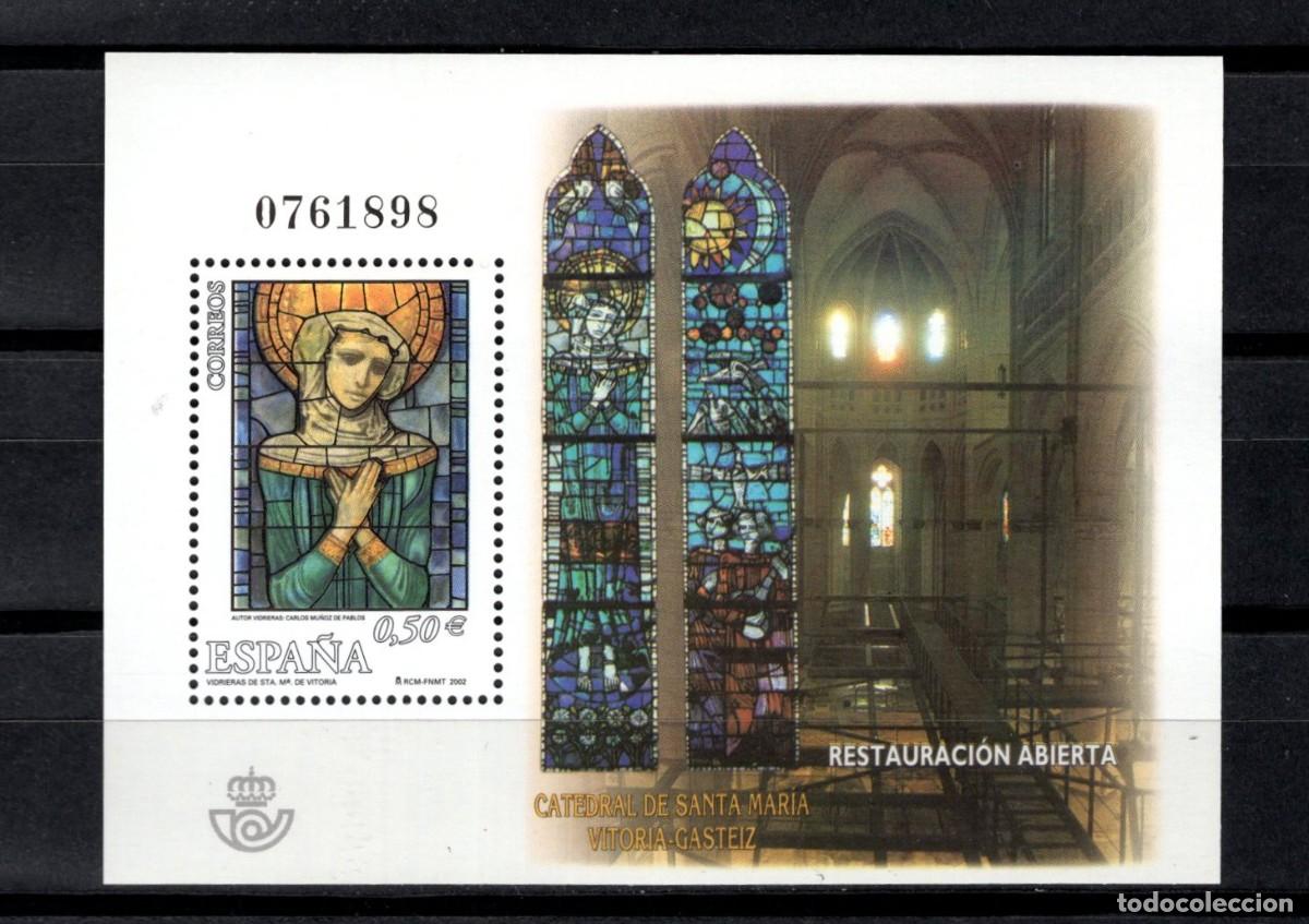 Sellos: Sello nuevo. Arte Espa&ntilde;ol. Nave y Vidrieras C. de Vitoria. 29 Noviembre 2002. Edifil SH 3954.
