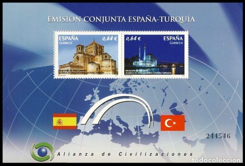 Sellos: Espa&ntilde;a 2010 Edifil 4606 Sellos ** HB Alianza de Civilizaciones Colegiata de Toro Zamora y Mezquita