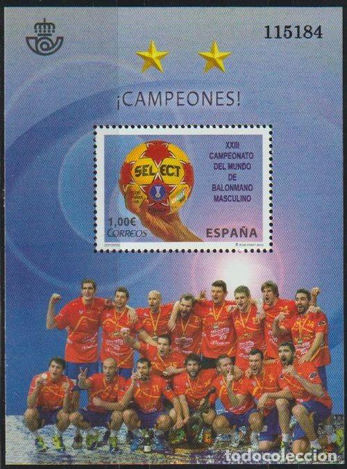 Sellos: Espa&ntilde;a 2013 Edifil 4811 Sello ** HB Victoria del Equipo Espa&ntilde;ol Balonmano Campeonato del Mundo