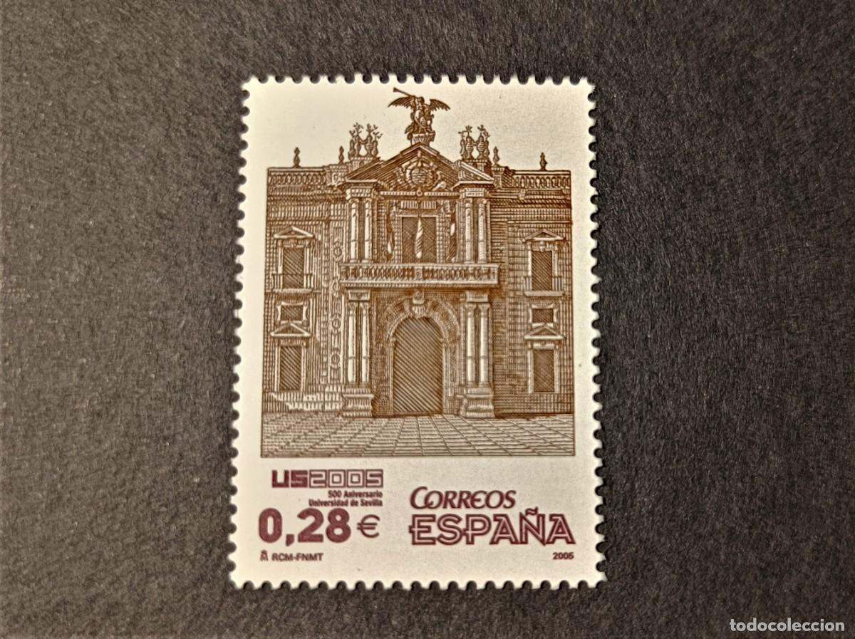 Sellos: Sello nuevo. 500 Aniv&ordm; Universidad Sevilla. Portada Principal. 3 de febrero 2005. Edifil 4152.