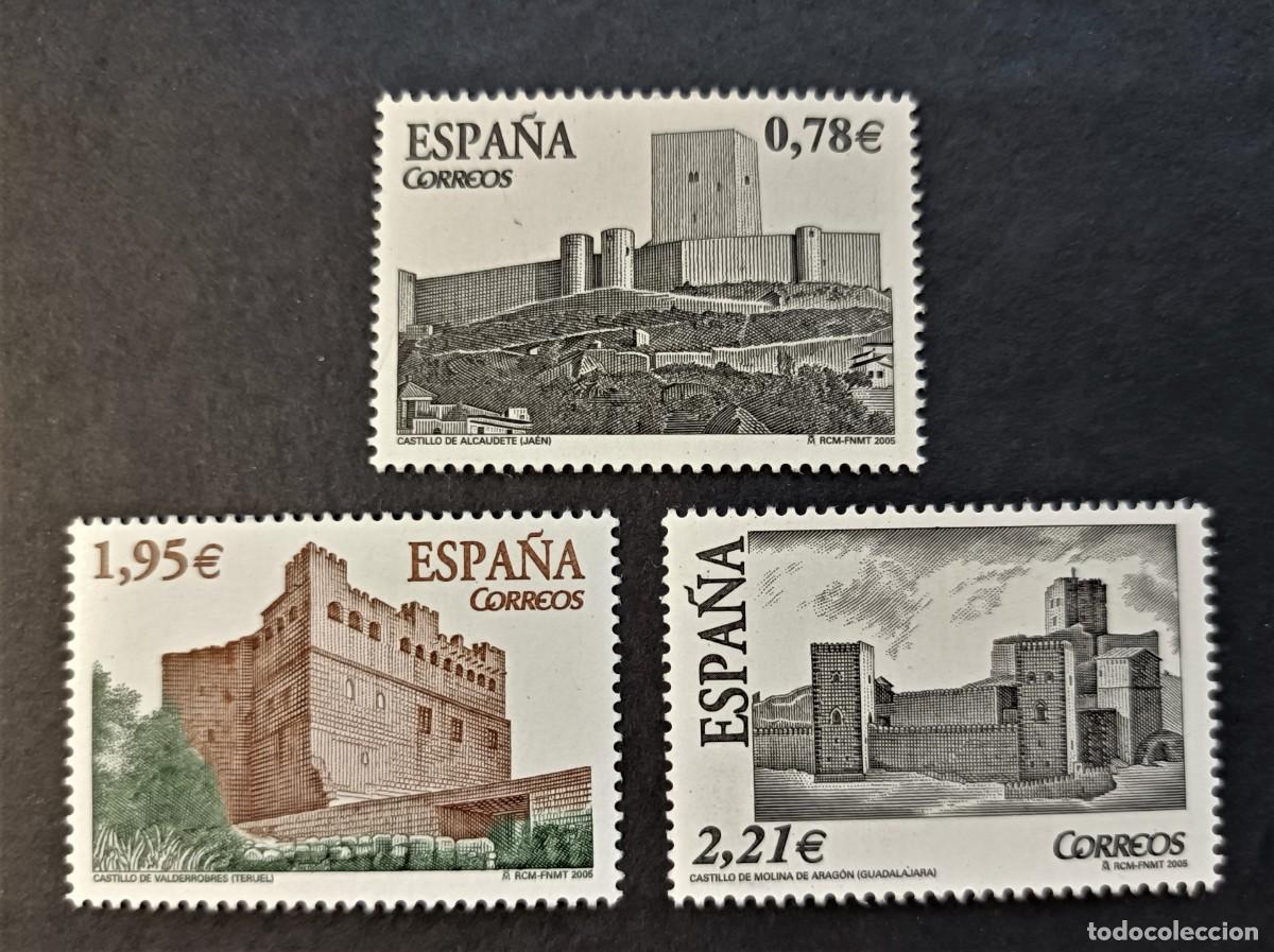 Sellos: Sellos nuevos. Castillos 2005. Serie completa. 4 de Julio de 2005. Edifil 4170/72.