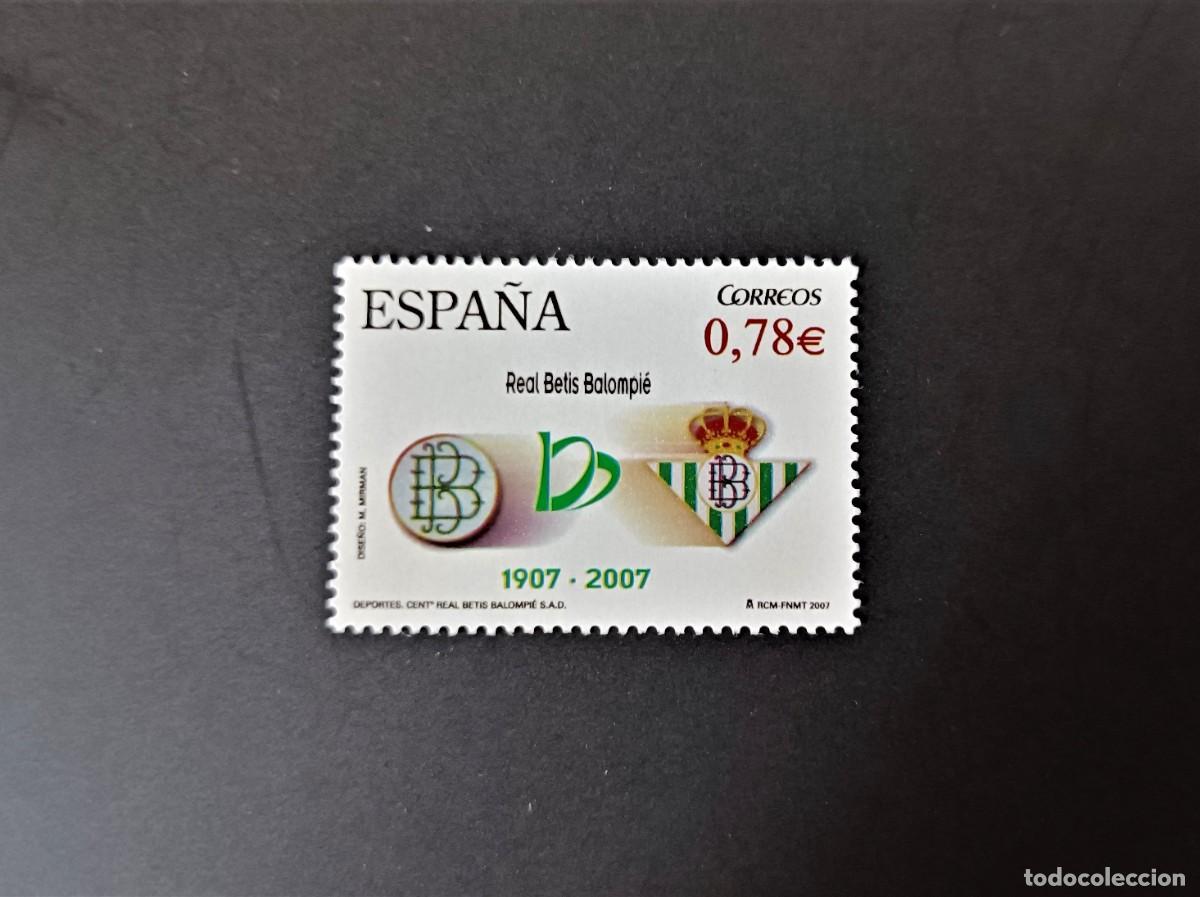Sellos: Sello nuevo. Centenario del Real Betis Balompi&eacute;. 14 de Junio de 2007. Edifil 4341.