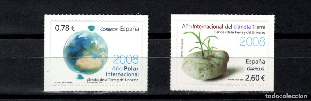 Sellos: Nuevos. Autoadhesivos. Ciencias Tierra y Universo. Serie completa. 4 Febrero 2008.Edifil 4387/88.