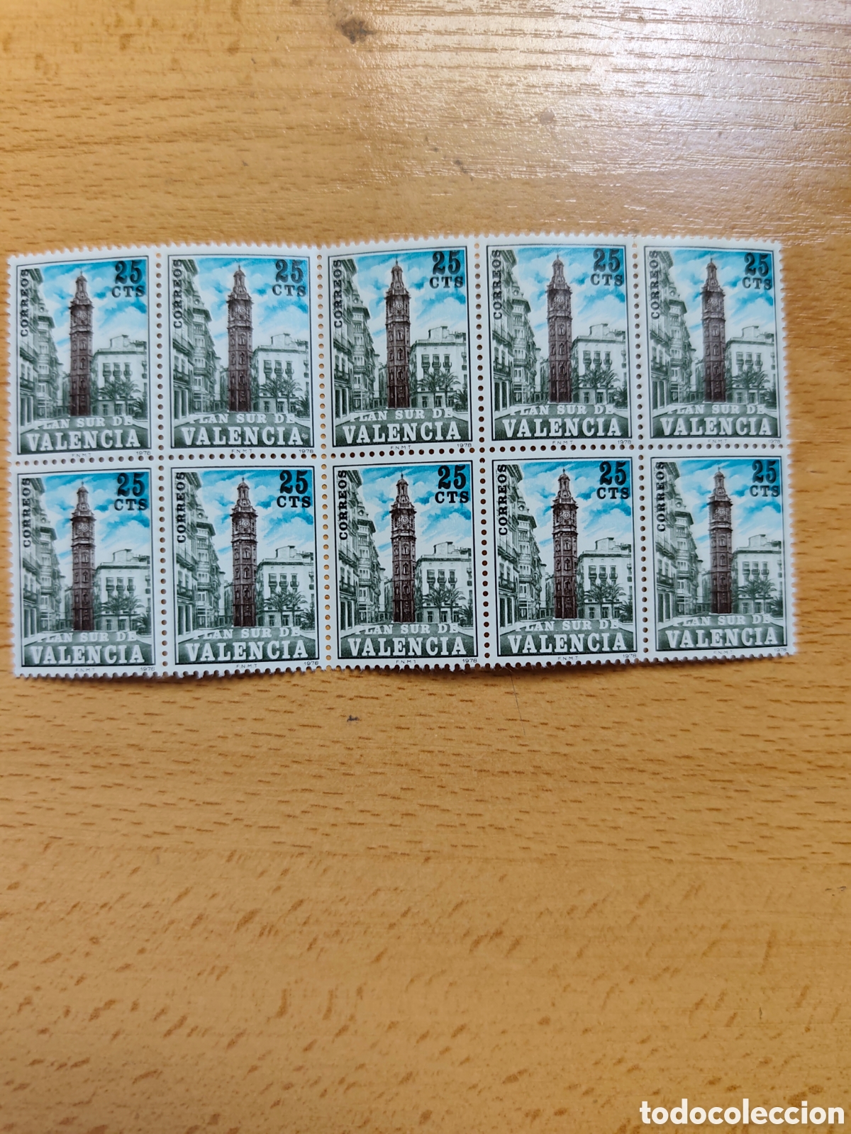 Sellos: Lote 16 sellos Valencia 25 Cts