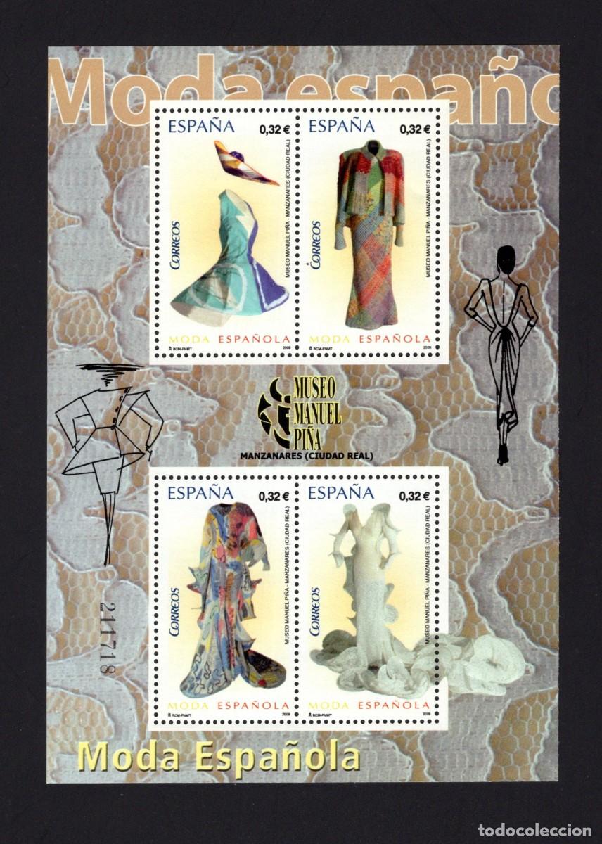 Sellos: Sellos nuevos. Moda Espa&ntilde;ola. Manuel Pi&ntilde;a. 19 de Junio de 2009. Edifil SH 4494.