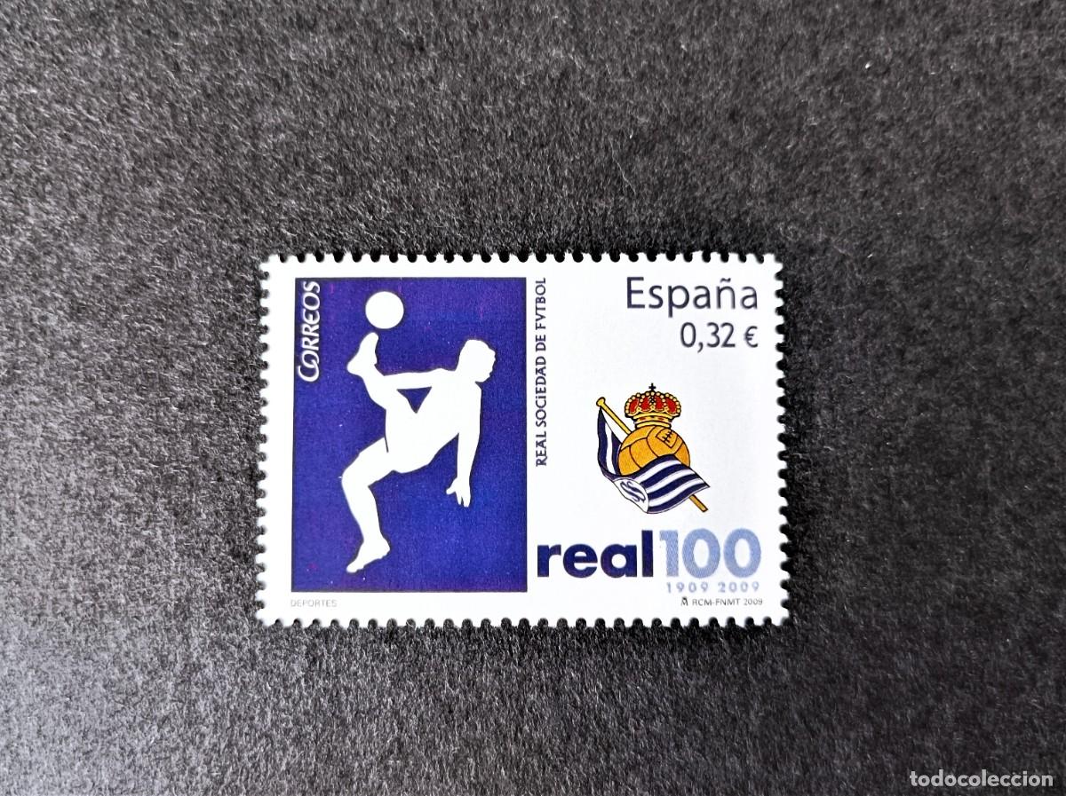 Sellos: Sello nuevo. Centenario Real Sociedad de Futbol. 7 Septiembre de 2009. Edifil 4504.