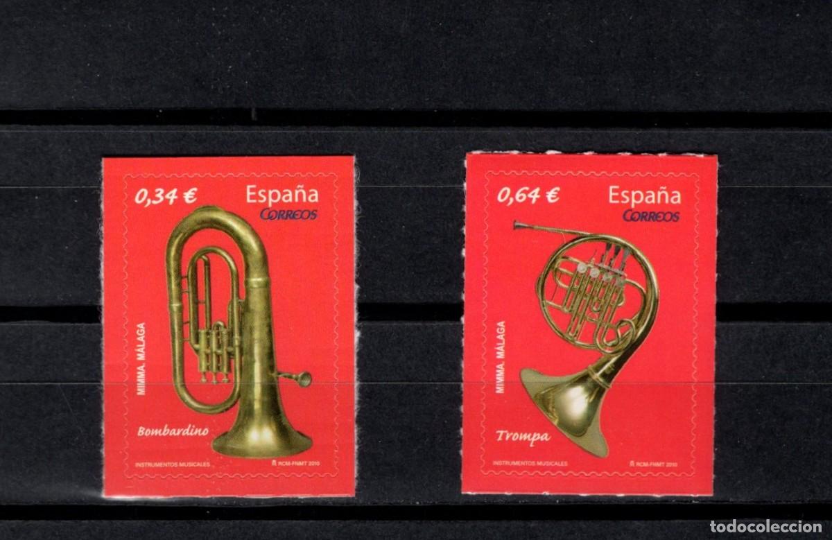 Sellos: Nuevos. Autoadhesivos. Instrumentos Musicales. Serie completa. 1 Julio 2010. Edifil 4576/77.