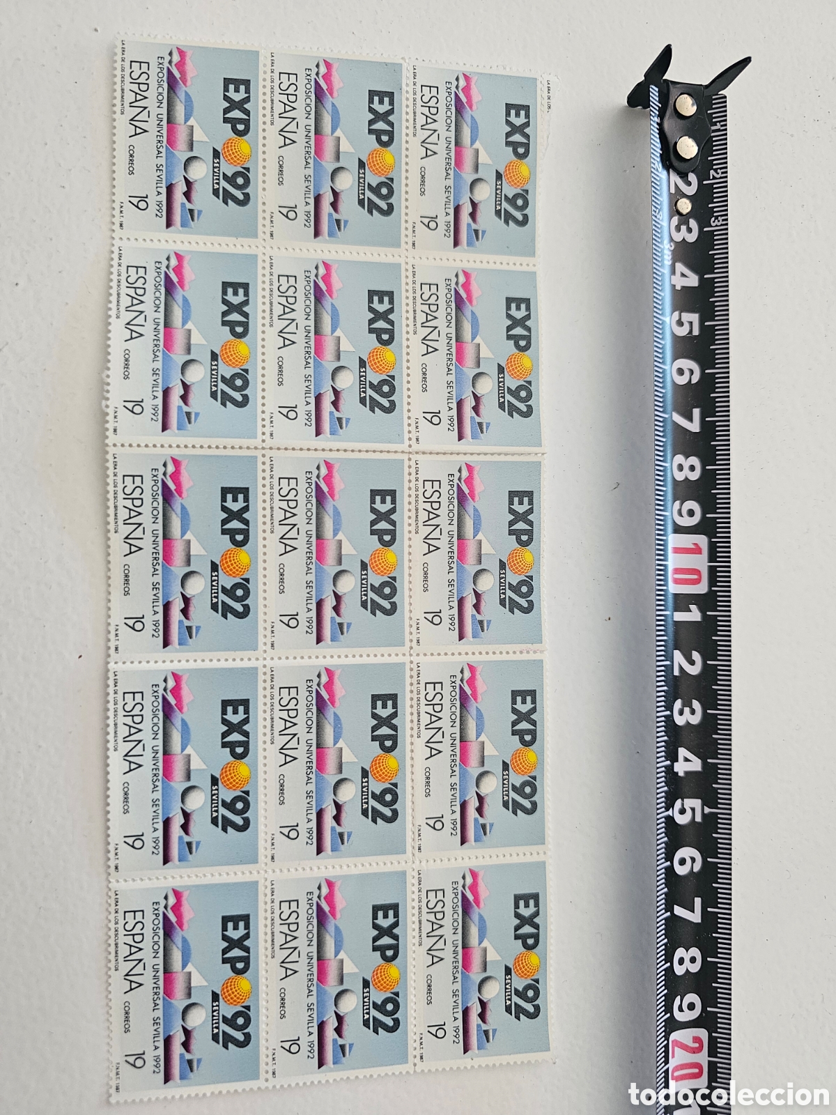 Sellos: 15 sellos de la Expo de Sevilla de 1992 de 19 pesetas 1987