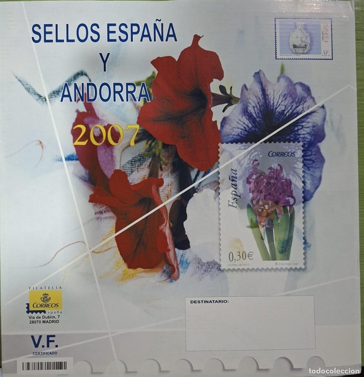 Sellos: LIBRO OFICIAL DE CORREOS CON LOS SELLOS DE ESPA&Ntilde;A DEL A&Ntilde;O 2007