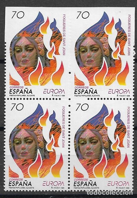 Sellos: ESPA&Ntilde;A 1998, EdD 3542s. BQ. de 4, pareja parte superior sin dentar, otros sin dentar verticalmente.