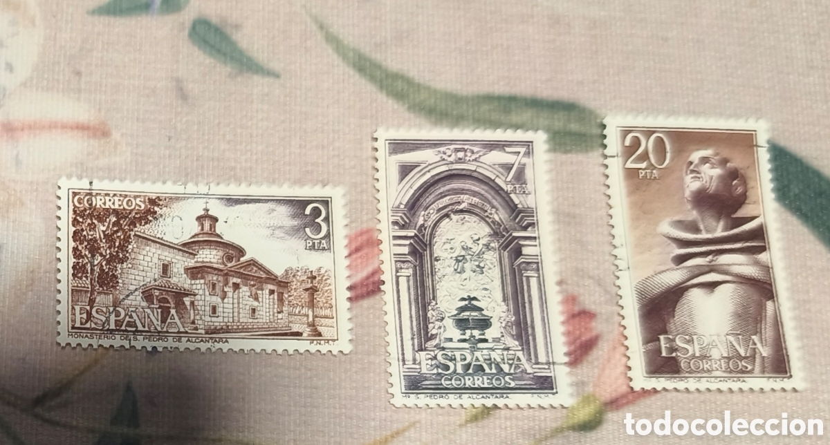 Selos: Espa&ntilde;a 1976, Edifil 2375/2377. Monasterio de S. Pedro de Alc&aacute;ntara, serie completa usada