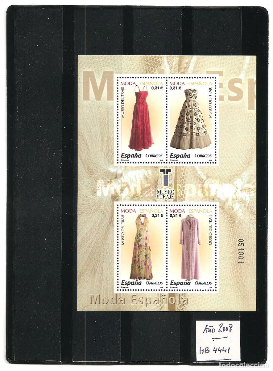Stamps: ESPA&Ntilde;A. MODA ESPA&Ntilde;OLA.