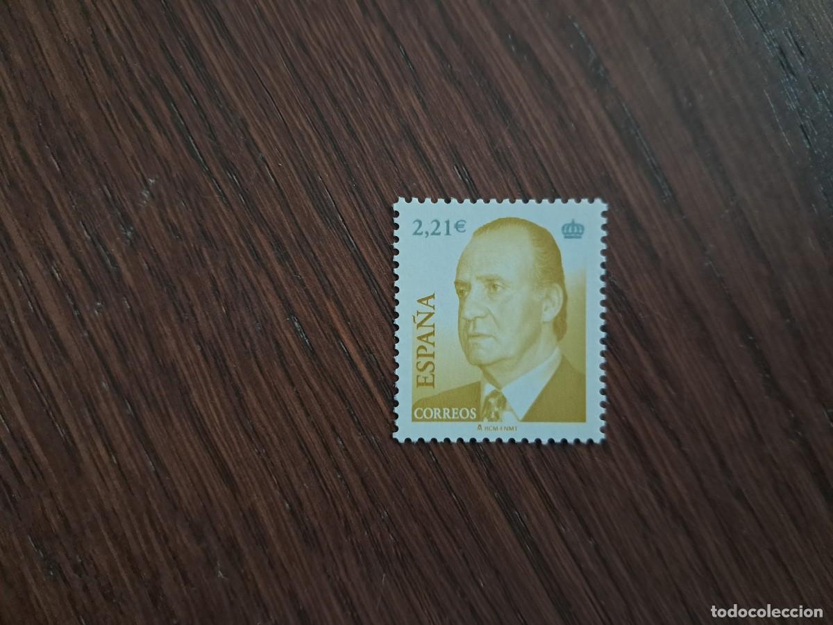 Selos: Sello nuevo. Serie B&aacute;sica Rey Juan Carlos . Sello de 2.21 Euros. 28 Enero de 2005. Edifil 4148.