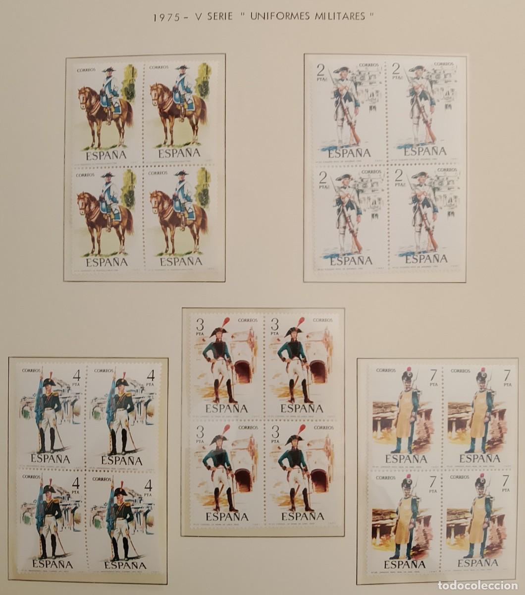 Sellos: Sellos en bloque de 4. Edifil 2277/81. Uniformes Militares (V Serie). 1975.