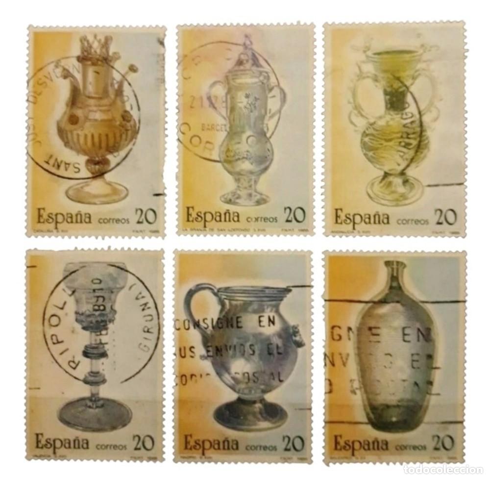 Sellos: ESPA&Ntilde;A 1988 Artesan&iacute;a espa&ntilde;ola - Vidrio. SERIE COMPLETA. USADO.