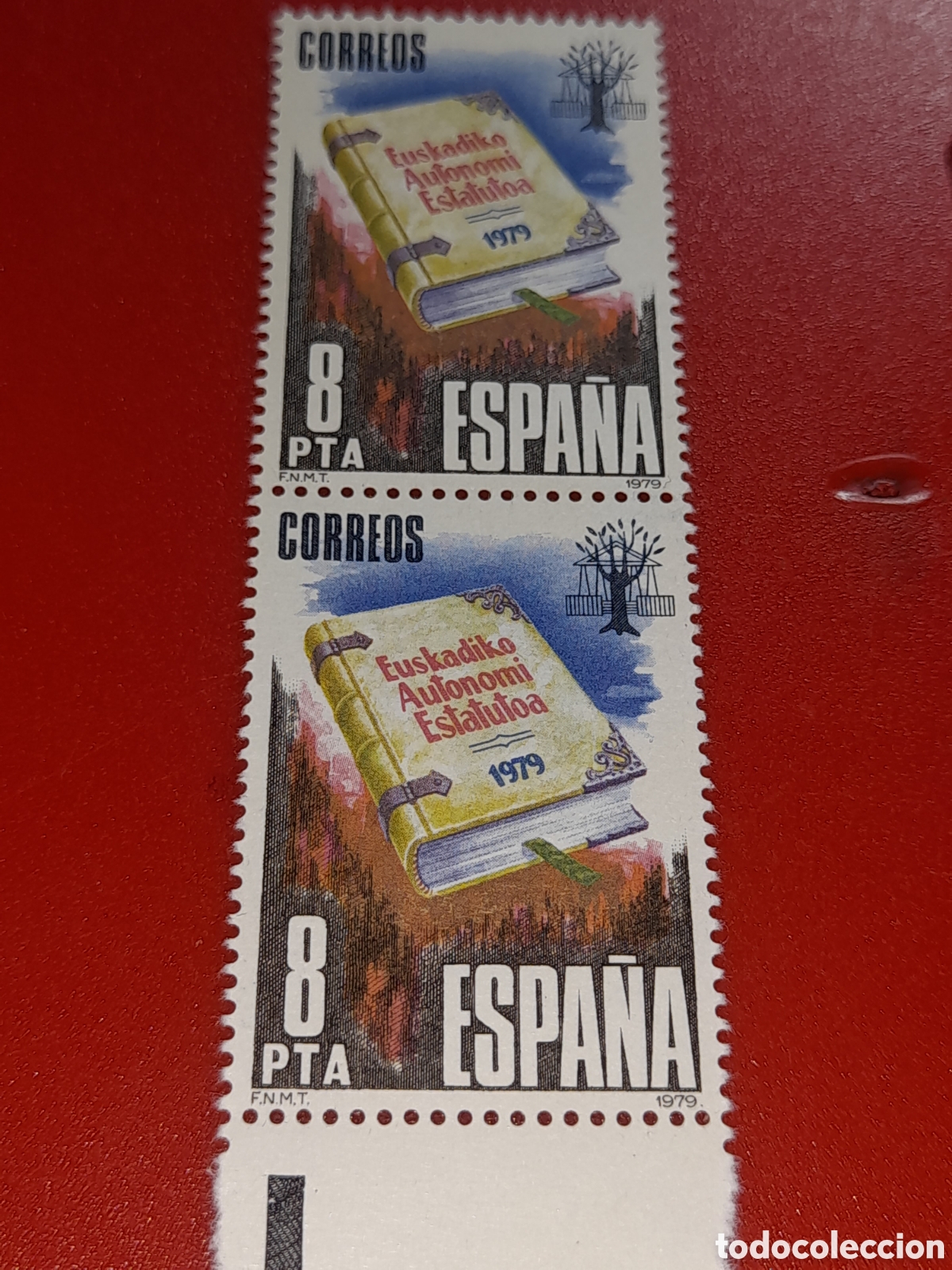 Sellos: Sello Espa&ntilde;a nuevo 1979. Estatuto autonom&iacute;a Euskadi. Pa&iacute;s Vasco. &Aacute;rbol. Libro. Naturaleza. Lenguas.