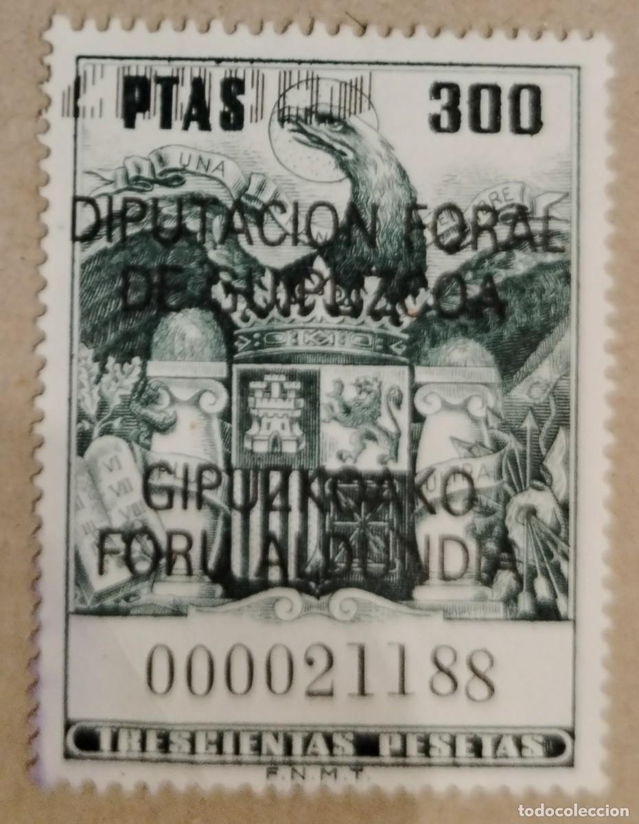 Sellos: Guipuzcoa Fiscal Timbre. 300 pesetas.