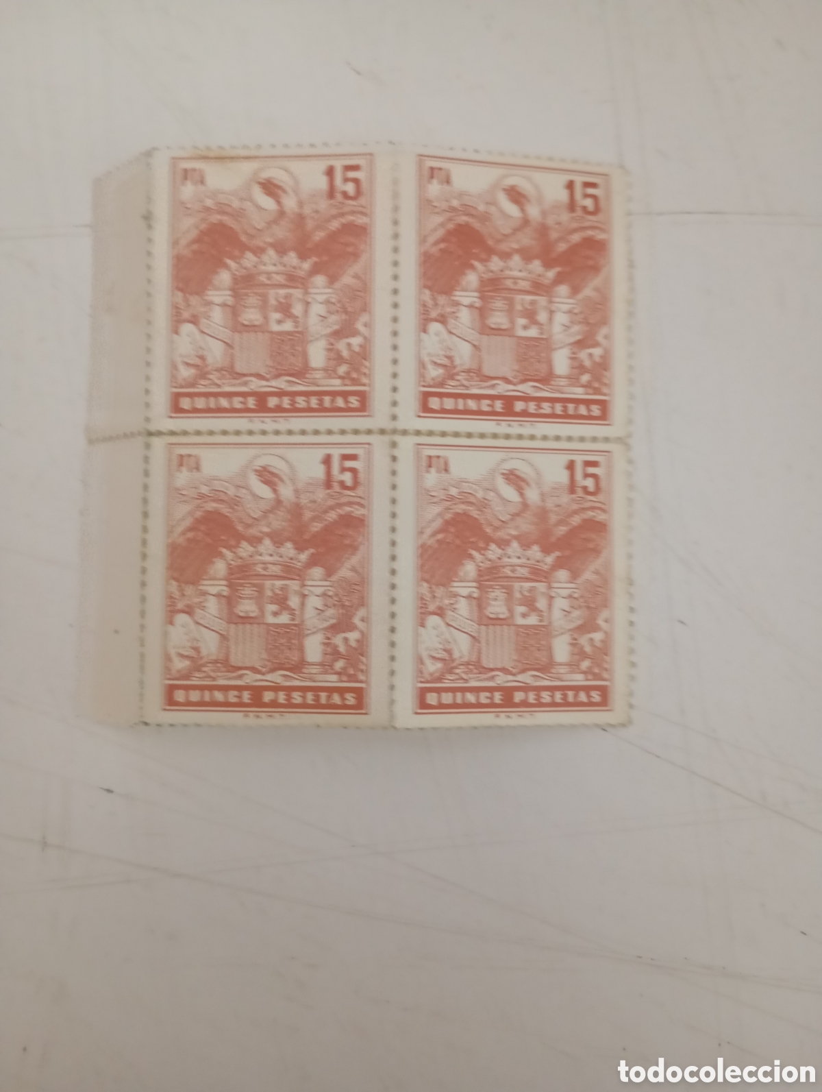 Sellos: sello, p&oacute;liza fiscal, timbres de Espa&ntilde;a, escudo &aacute;guila, 15 pesetas. LOTE DE CUATRO