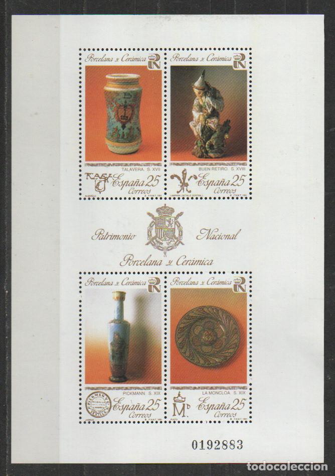 Sellos: Edifil n&ordm; 3115, patrimonio art&iacute;stico nacional: Porcelana, NUEVO ** HOJA BLOQUE