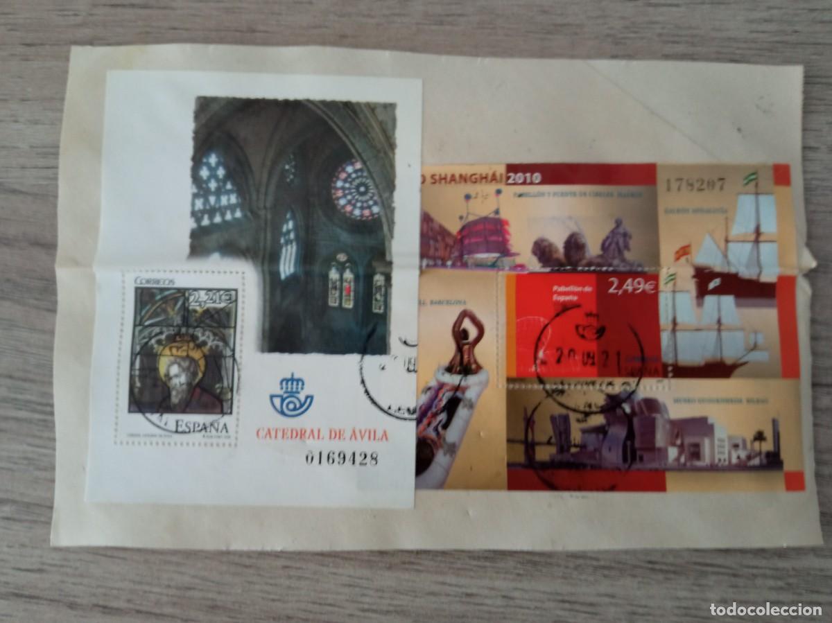 Sellos: 2 HOJAS BLOQUE CATEDRAL DE AVILA Y PABELLON DE ESPA&Ntilde;A, PEGADOS Y MATASELLADOS
