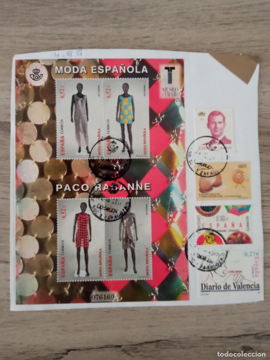 Sellos: HOJA BLOQUE MODA ESPA&Ntilde;OLA PACO RABANNE Y 4 SELLOS MAS, PEGADOS Y MATASELLADOS