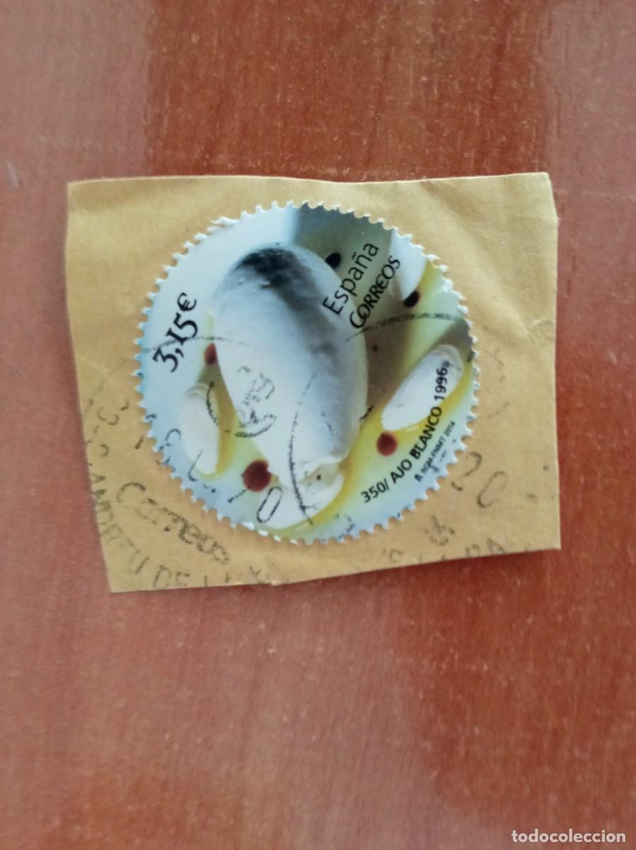 Sellos: 1 SELLO ESPA&Ntilde;OL, AJO BLANCO, PEGADO Y MATASELLADO