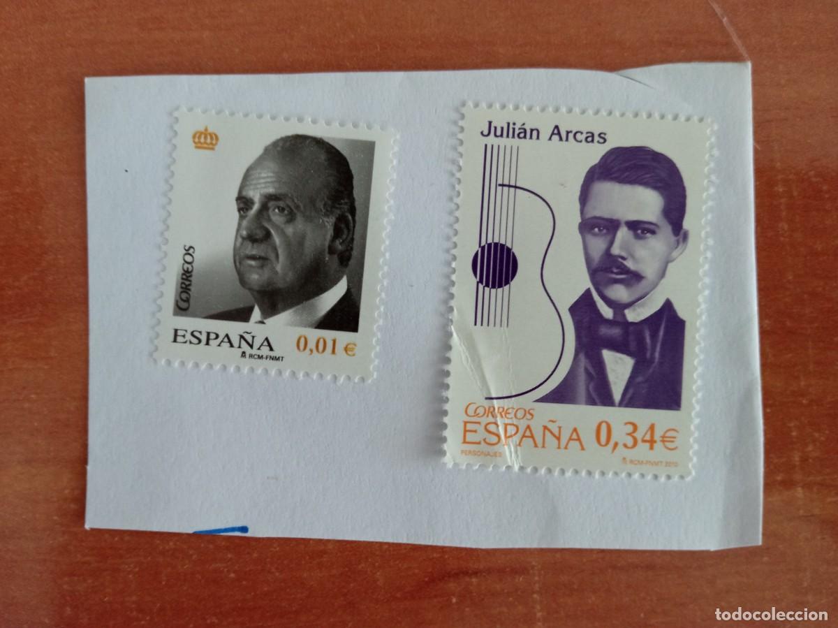 Timbres: 2 SELLOS ESPA&Ntilde;OLES PEGADOS PERO SIN MATASELLAR