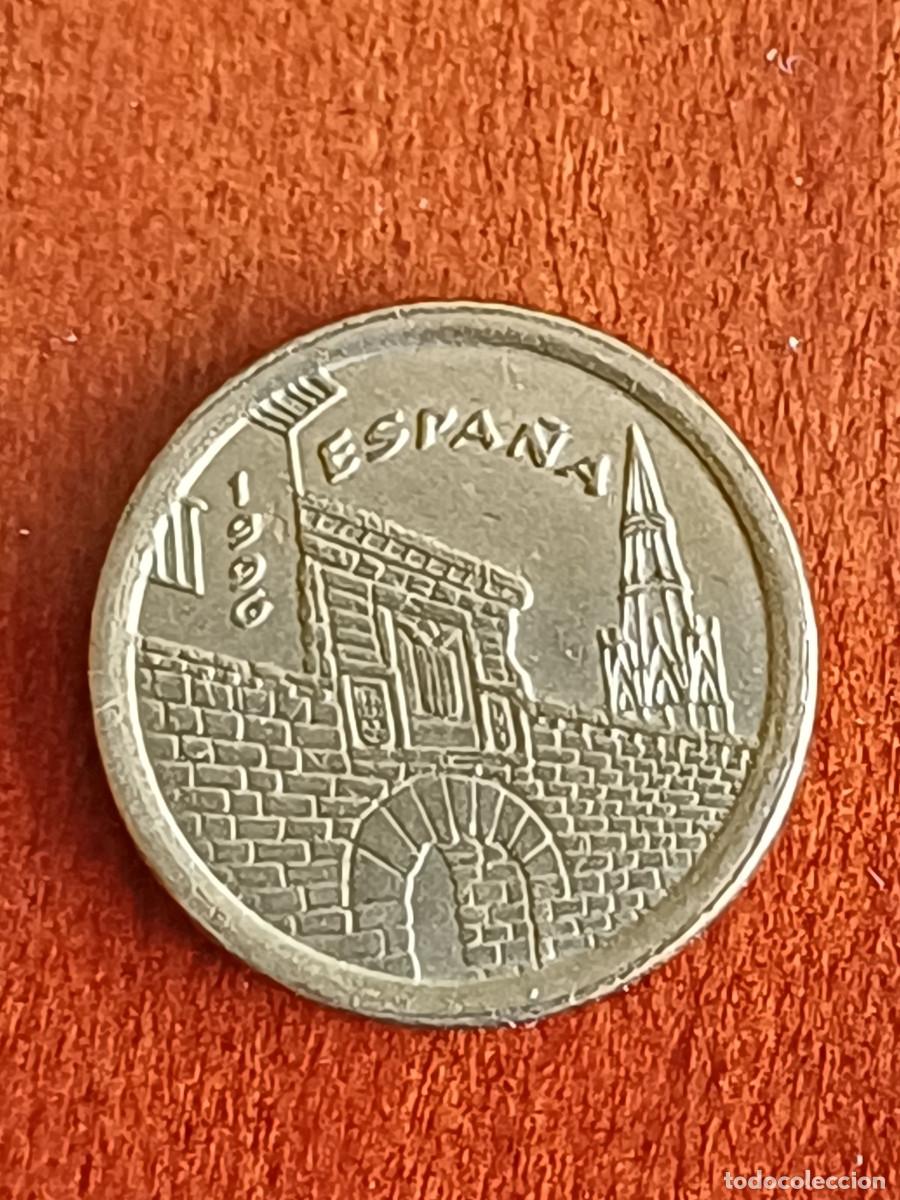 Sellos: Moneda de 5 pesetas conmemorativa de la comunidad de la Rioja. Est&aacute; en perfecto estado (SC).