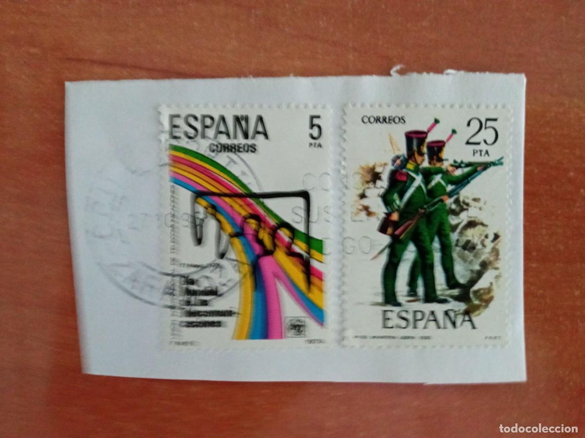 Sellos: 2 SELLOS ESPA&Ntilde;OLES PEGADOS Y MATASELLADOS