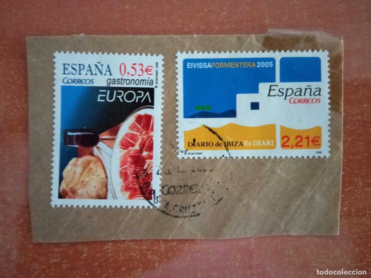 Sellos: 2 SELLOS ESPA&Ntilde;OLES, DIARIO DE IBIZA Y GASTRONOMIA, PEGADOS Y MATASELLADOS