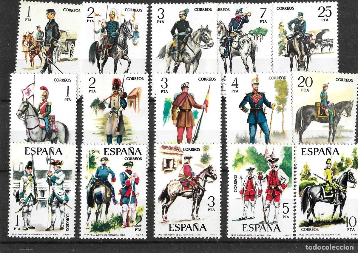 Sellos: Sellos de Espa&ntilde;a A&ntilde;os 1975/77y 77 Uniformes Militares Sellos nuevos**N&ordm; 2236/0, 2350/4,2381/5