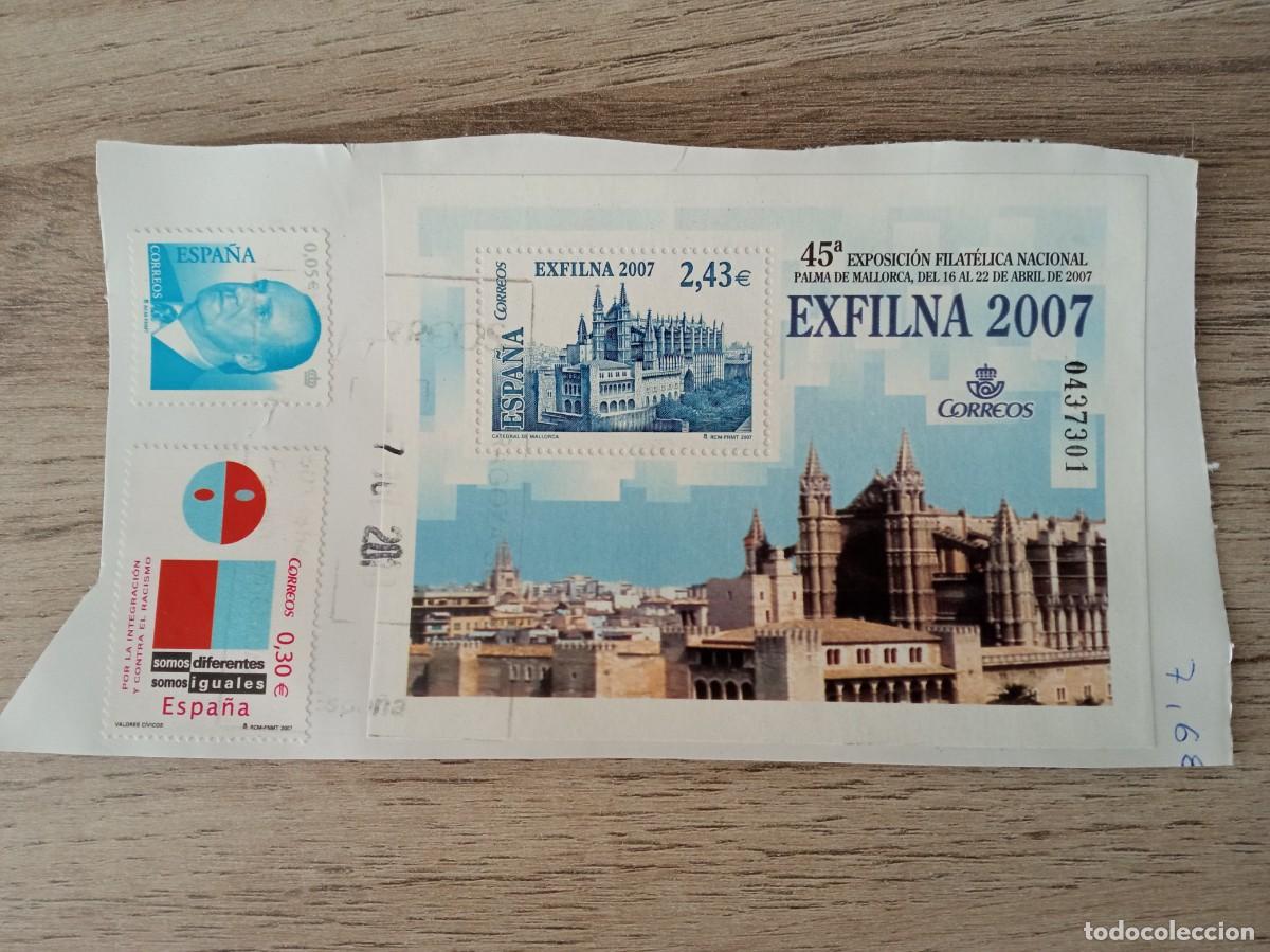 Sellos: HOJA BLOQUE EXFILNA 2007 Y 2 SELLOS MAS, PEGADOS Y MATASELLADOS
