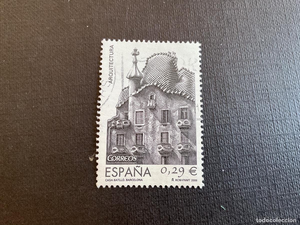 Sellos: ESPA&Ntilde;A N&ordm; EDIFIL 4243* A&Ntilde;O 2006.CASA BATLLO. BARCELONA. SELLO USADO