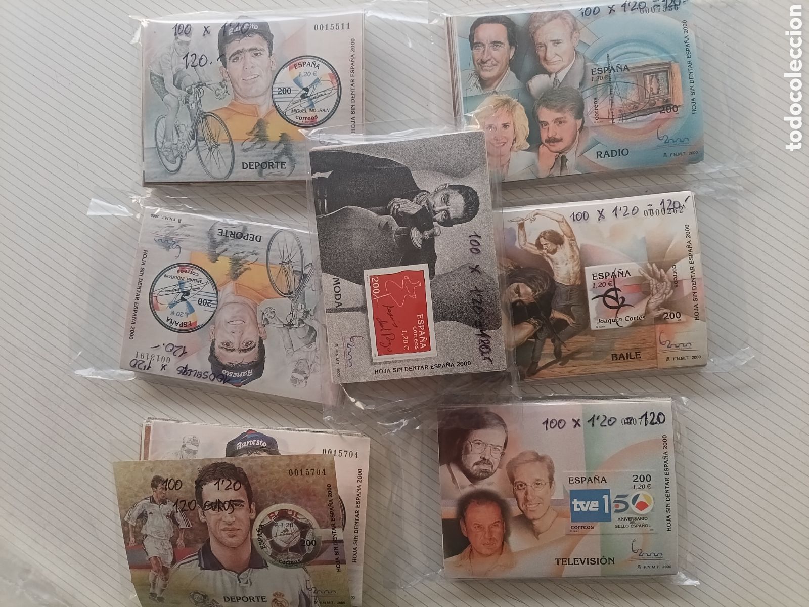 Briefmarken: 700 HB Hojitas Bloque sin dentar a&ntilde;os 2000 nuevas, bajo facial (840 E) con descuento 35%