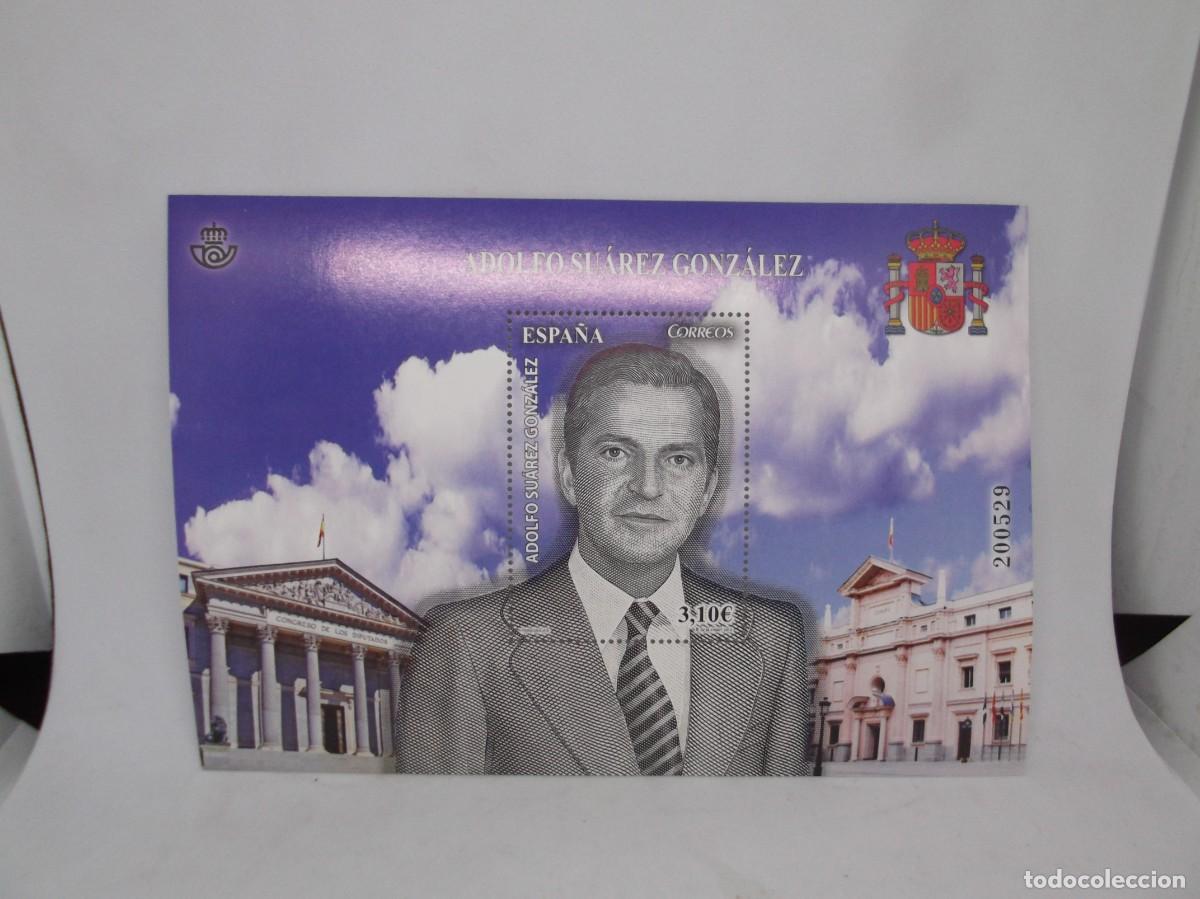 Sellos: Espa&ntilde;a 2013 Hoja sello de Adolfo Su&aacute;rez Gonz&aacute;lez.Nueva