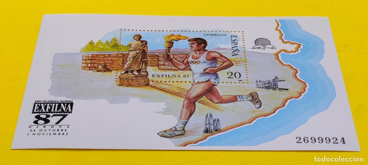 Sellos: Espa&ntilde;a 1987. Edifil 2918. Expo Filat&eacute;lica Nacional EXFILNA'87. Atleta y antorcha. Nuevos. Hojita (3)