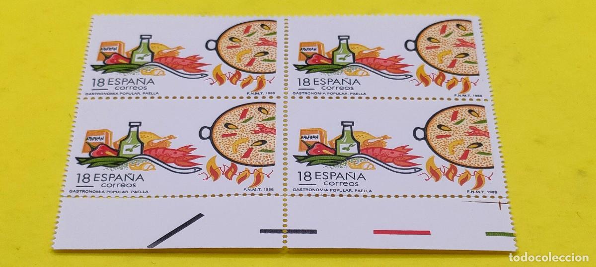 Sellos: Espa&ntilde;a 1988. Edifil 2935. Turismo. Gastronom&iacute;a. Paella valenciana. Nuevos. Bloque de 4