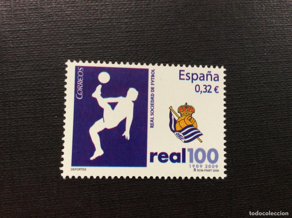 Sellos: ESPA&Ntilde;A N&ordm; YVERT 4504*** A&Ntilde;O 2009. FUTBOL. CENTENARIO REAL SOCIEDAD