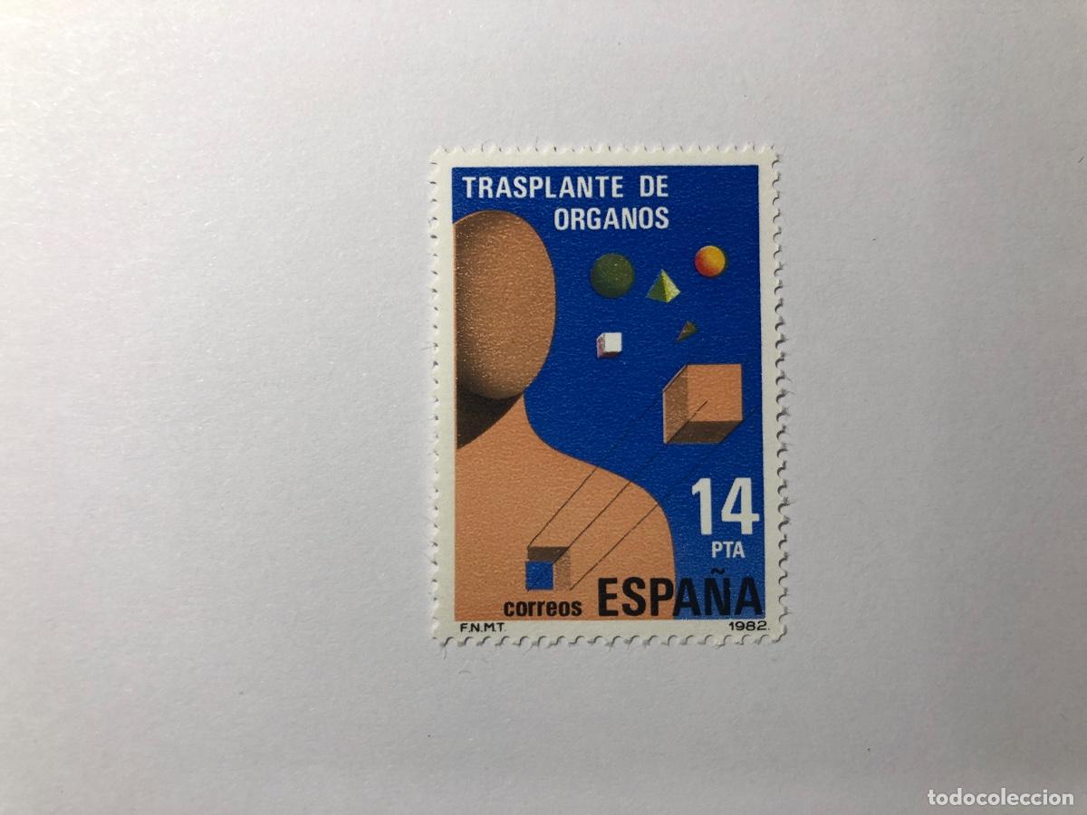 Sellos: Sello postal Correos de Espa&ntilde;a, emitido en 1982. Valor facial 14 PTA. Trasplante. Edifil 2669. Nuevo