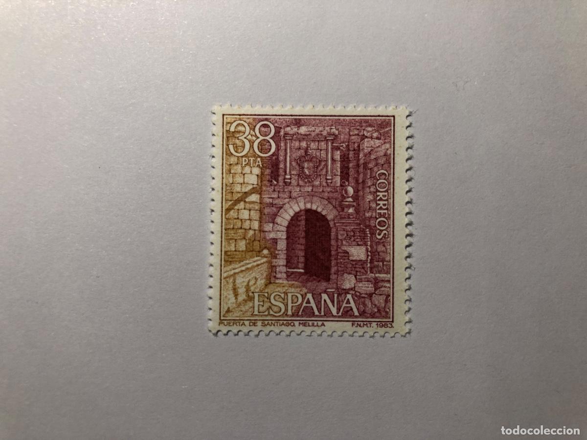 Sellos: Sello postal Correos Espa&ntilde;a, 1983. Valor facial 38 PTA. Edifil 2727 Puerta Santiago de Melilla Nuevo