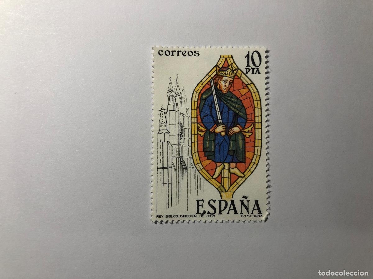 Sellos: Sello postal Correos Espa&ntilde;a, 1983. Valor facial 10 PTA. Edifil 2721. Vidrieras art&iacute;sticas. Nuevo