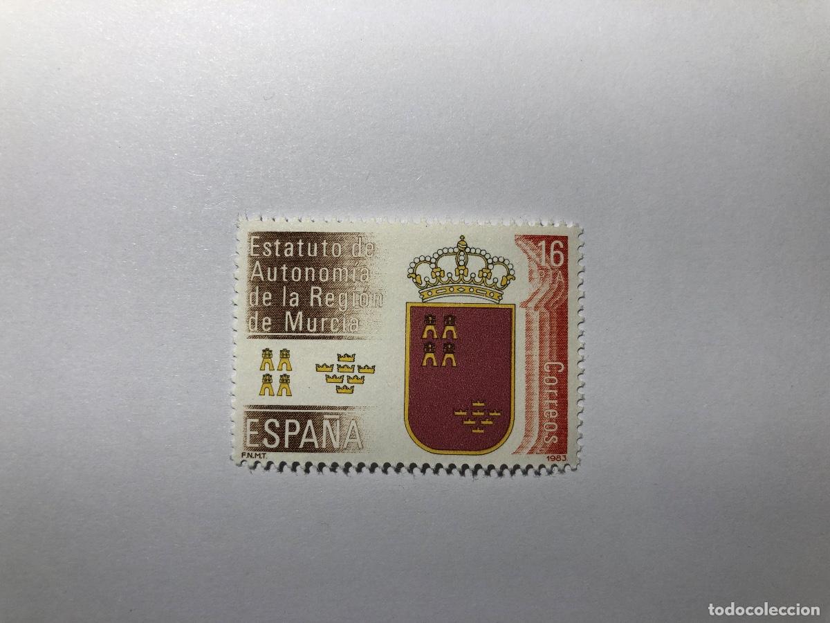 Sellos: Sello postal Correos Espa&ntilde;a de 1983. Valor facial 16 PTA. Edifil 2690. Estatuto Murcia. Nuevo