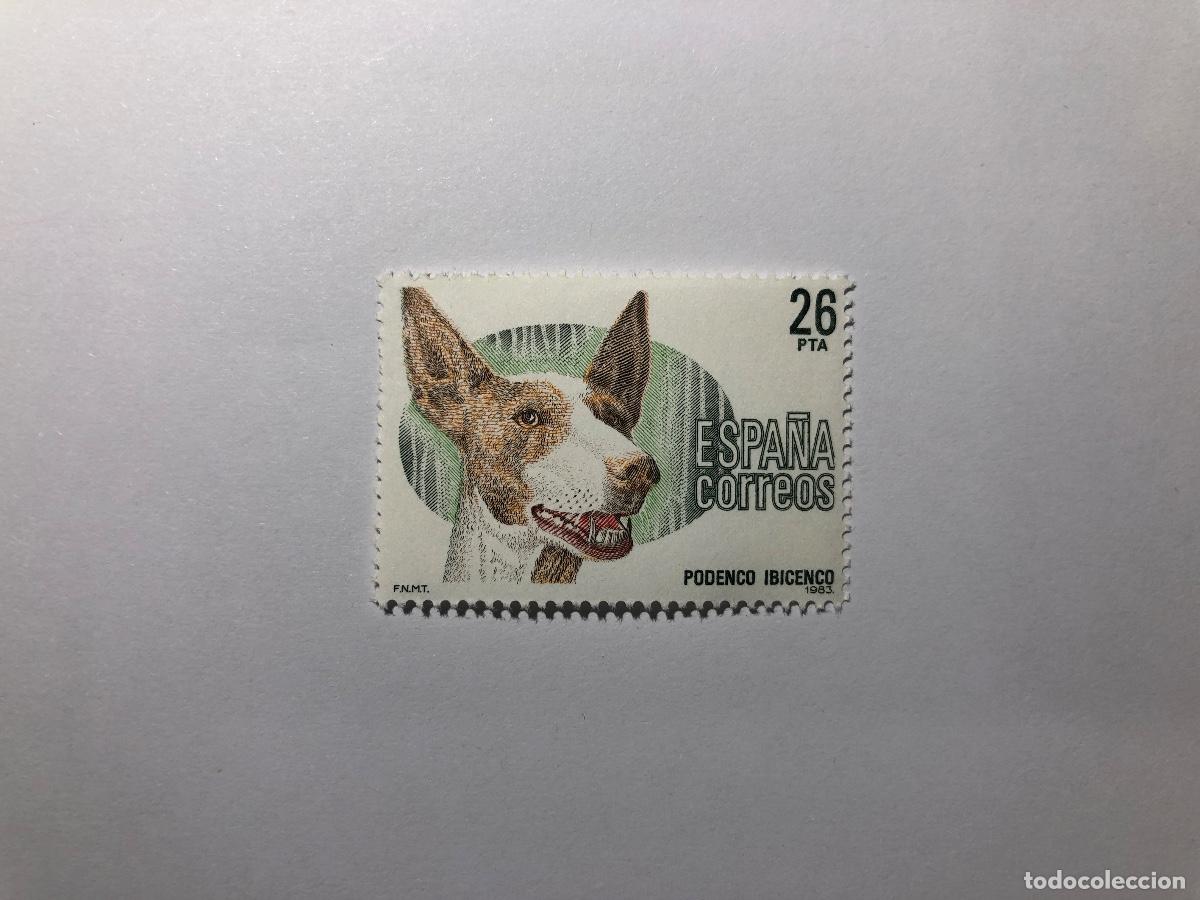 Sellos: Sello postal Correos Espa&ntilde;a de 1983. Valor facial 26 PTA. Edifil 2713. Podenco Ibicenco. Nuevo