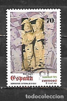 Sellos: 1998: Navidad - Desposorios. Catedral de Oviedo (usado)