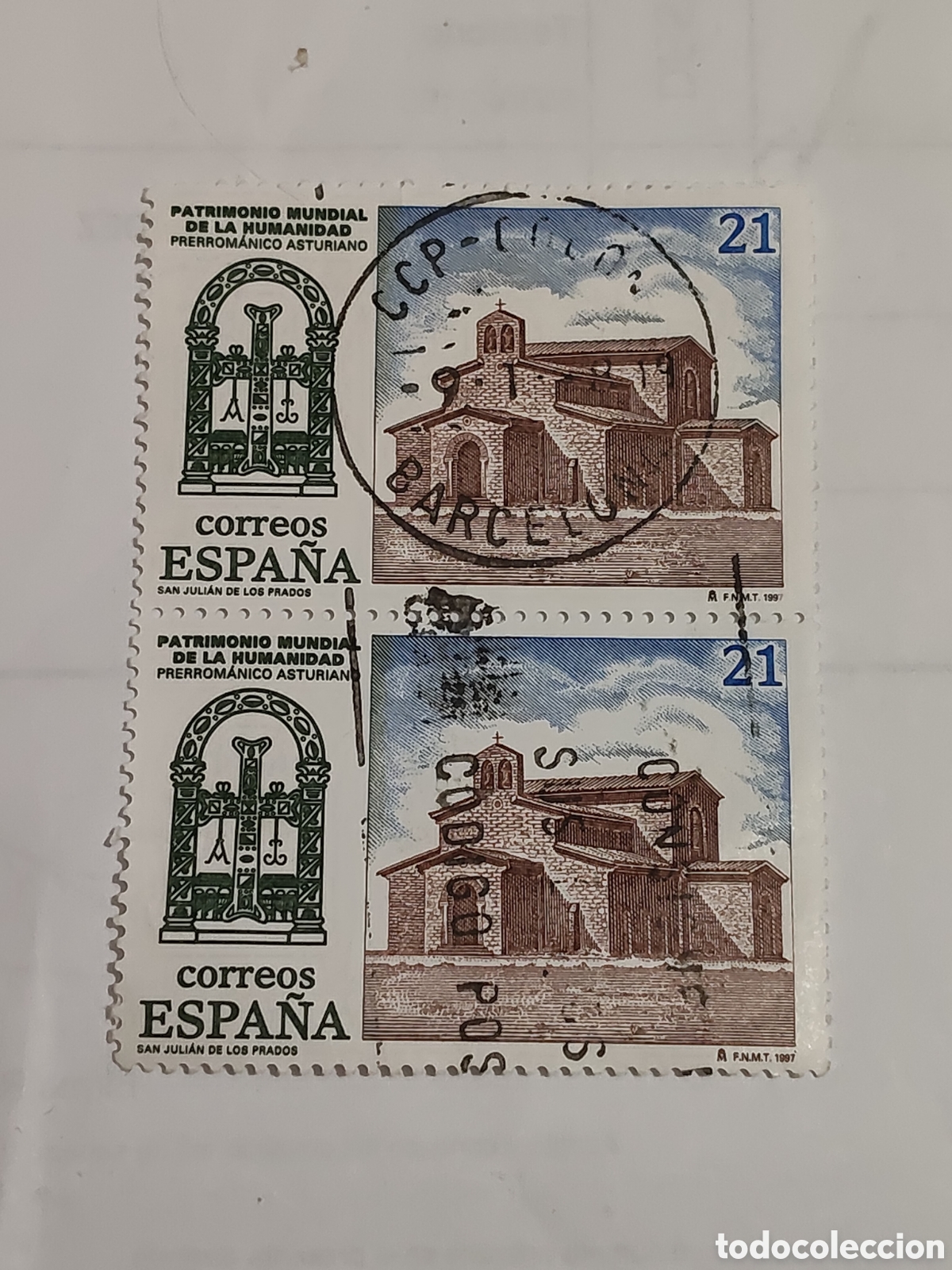 Stamps: Bloque de 2 sellos de Espa&ntilde;a San Juli&aacute;n de los Prados Patrimonio mundial de la humanidad 1997
