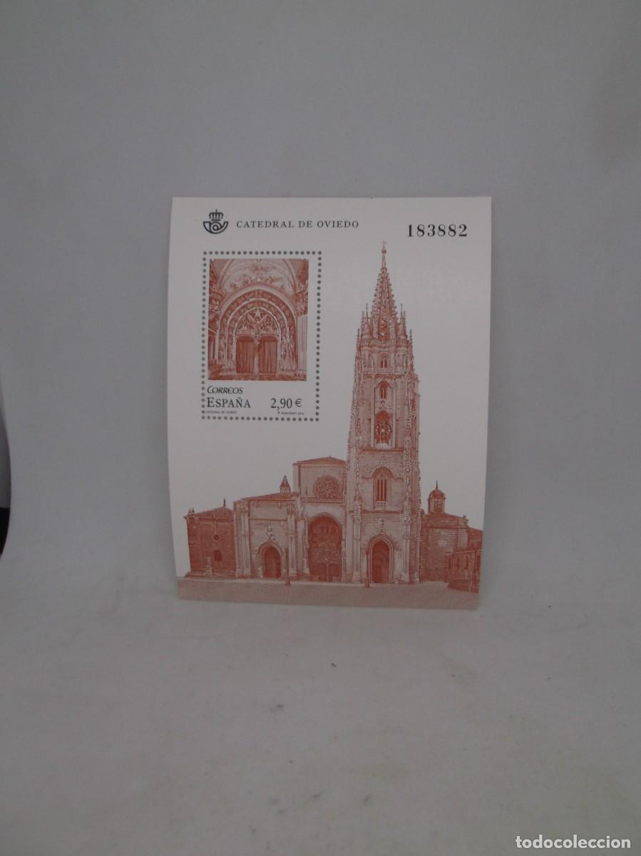 Sellos: Espa&ntilde;a 2012 Catedral de Oviedo.Hoja bloque nueva