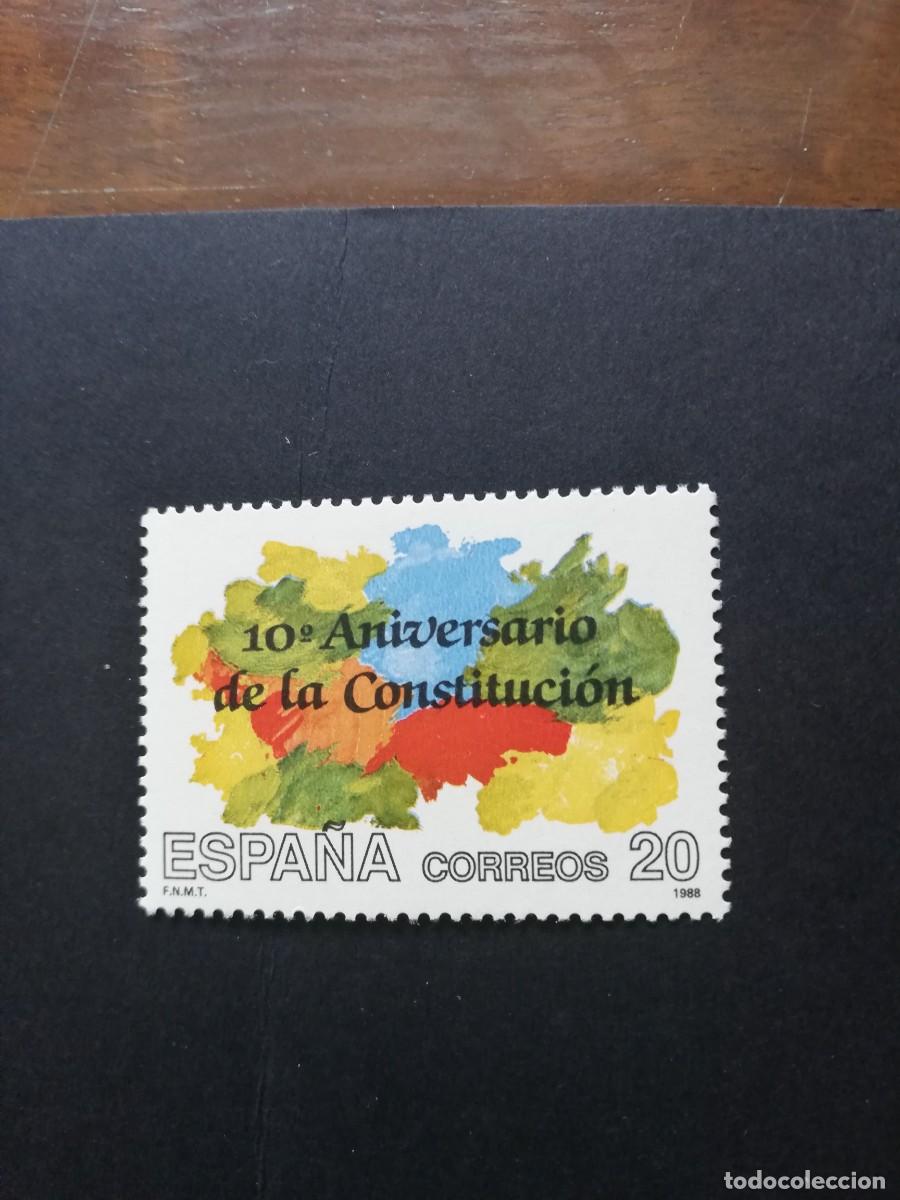 Sellos: ESPA&Ntilde;A A&Ntilde;O 1988.-X ANIVERSARIO DE LA CONSTITUCI&Oacute;N.- YT 2596