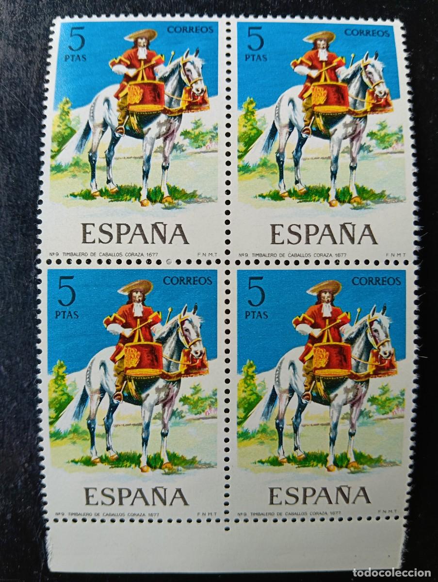Sellos: Espa&ntilde;a 1974 - Edifil 2170 - Uniformes militares. Dragones a caballo, Timbalero - Bloque de 4
