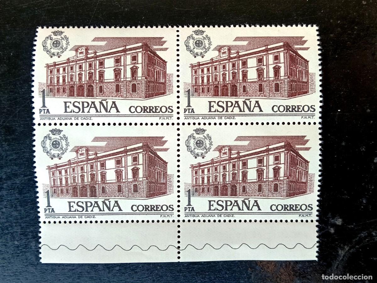 Briefmarken: Espa&ntilde;a 1976 - Edifil 2326 - Aduanas. Antigua Aduana de C&aacute;diz - Bloque de 4